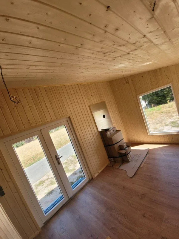 Modulo Abitativo Polivalente Mobile 15,5 mq con Interni in Legno e Bagno