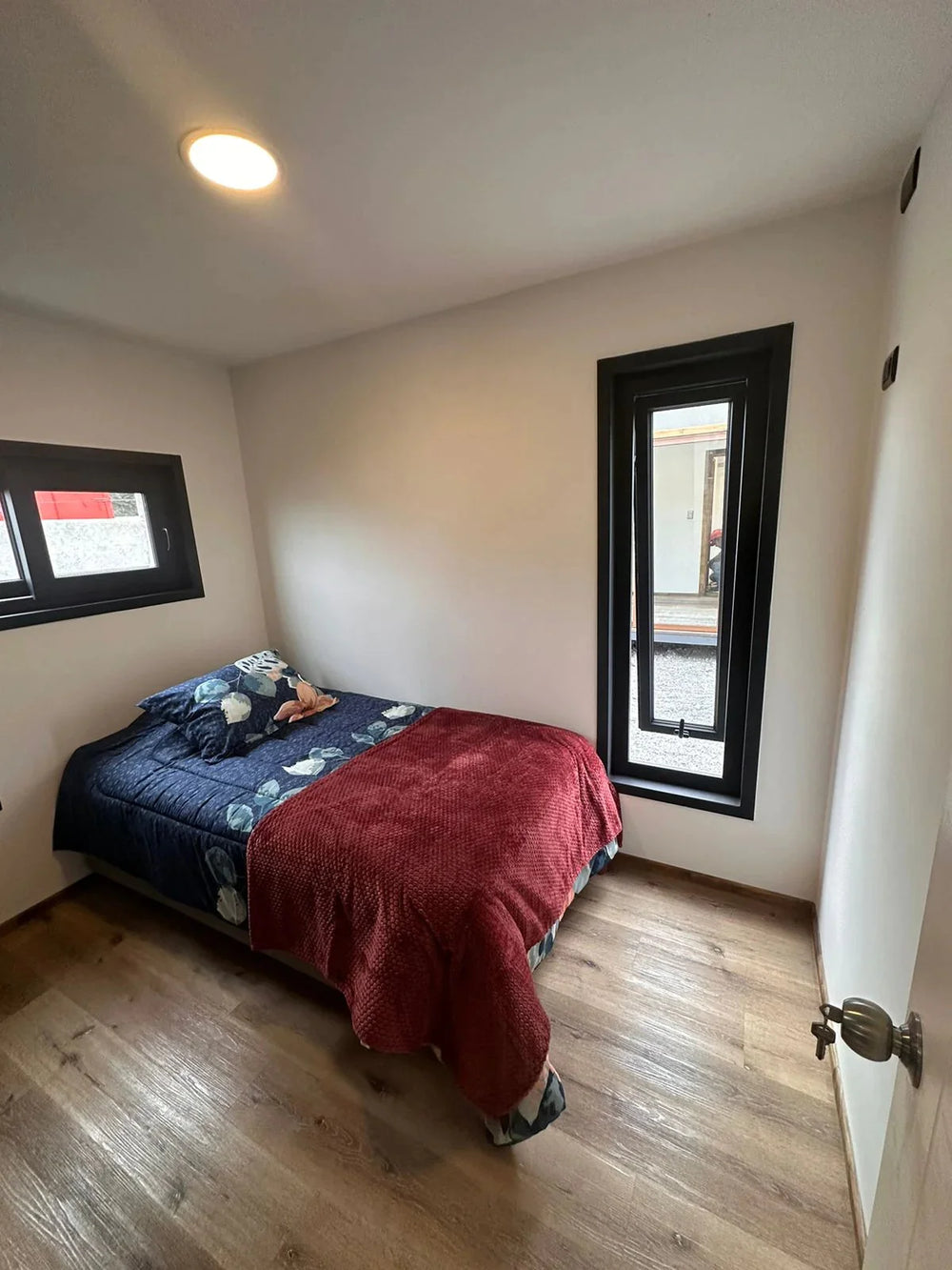 Modulo Abitativo "SURF BOX" 30 mq – Design Contemporaneo e Comfort Premium