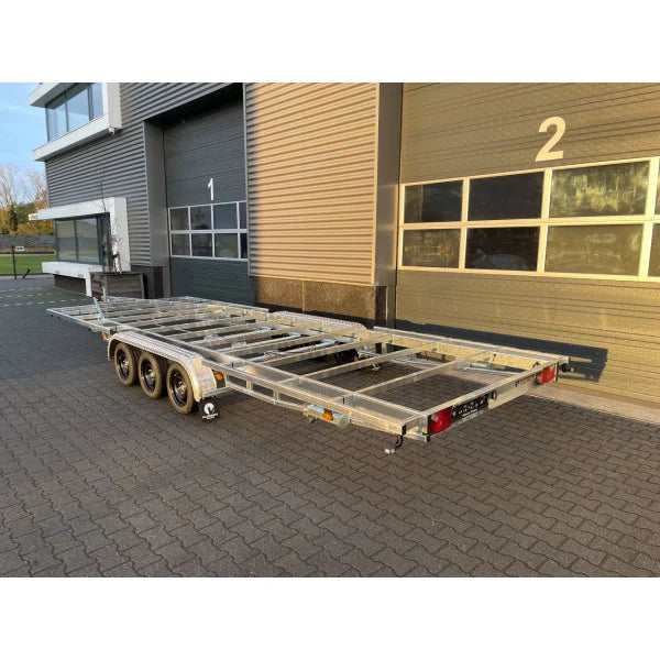 Piattaforma Base Ribassata Vlemmix 7.20m per Tiny House con Tre Assi Frenati