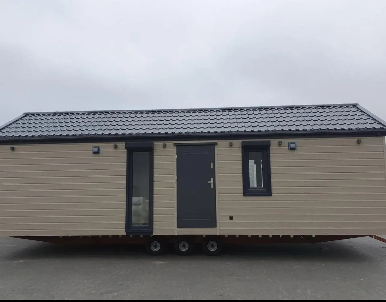 Unità Abitativa Mobile 35mq con 2 Camere Design Moderno